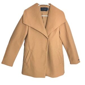 Tahari Coat Women’s Size Small *Read